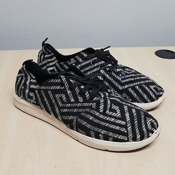 Toms men's tennis shoes Clearance